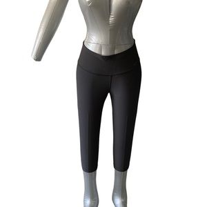 Nike// athletic cropped leggings size small